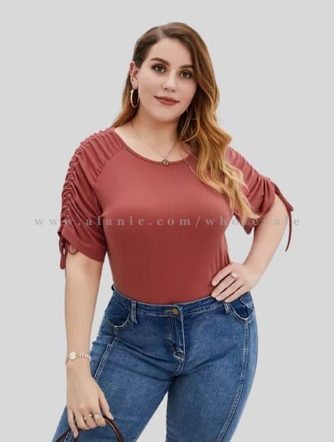 plus size womens top with jeans in bulk